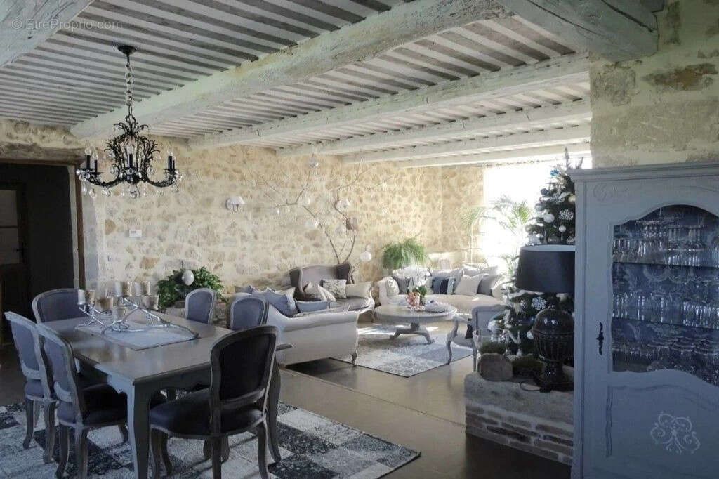 Maison à CHATEAUNEUF-DU-PAPE