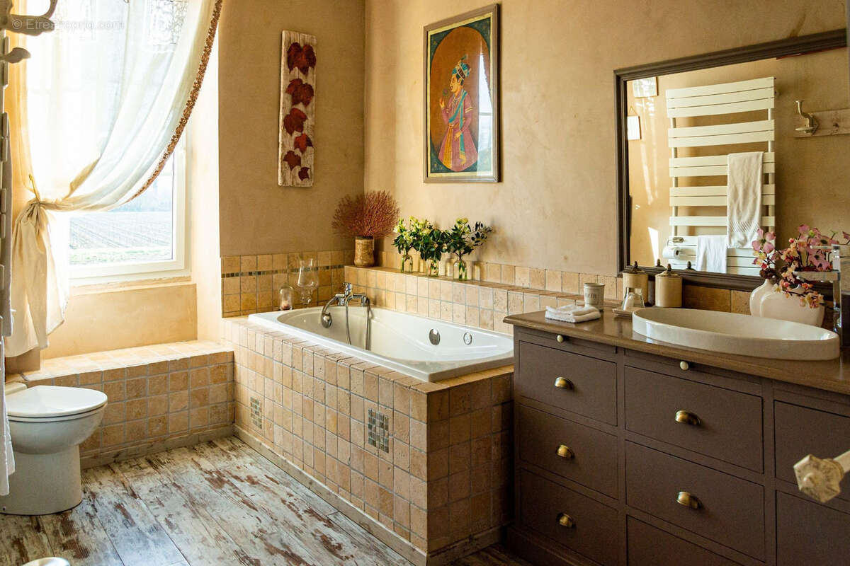 Maison à CHATEAUNEUF-DU-PAPE