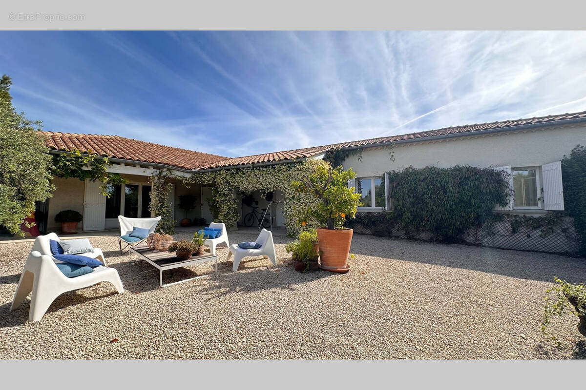 Maison à CRILLON-LE-BRAVE