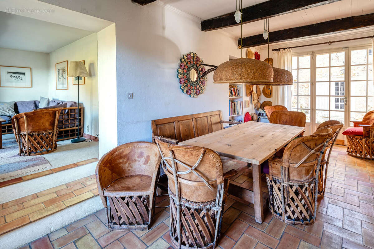 Maison à BEAUMES-DE-VENISE