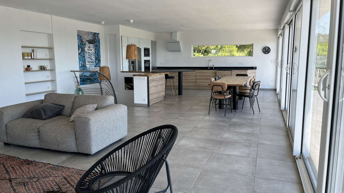 Maison à ROCHEFORT-DU-GARD