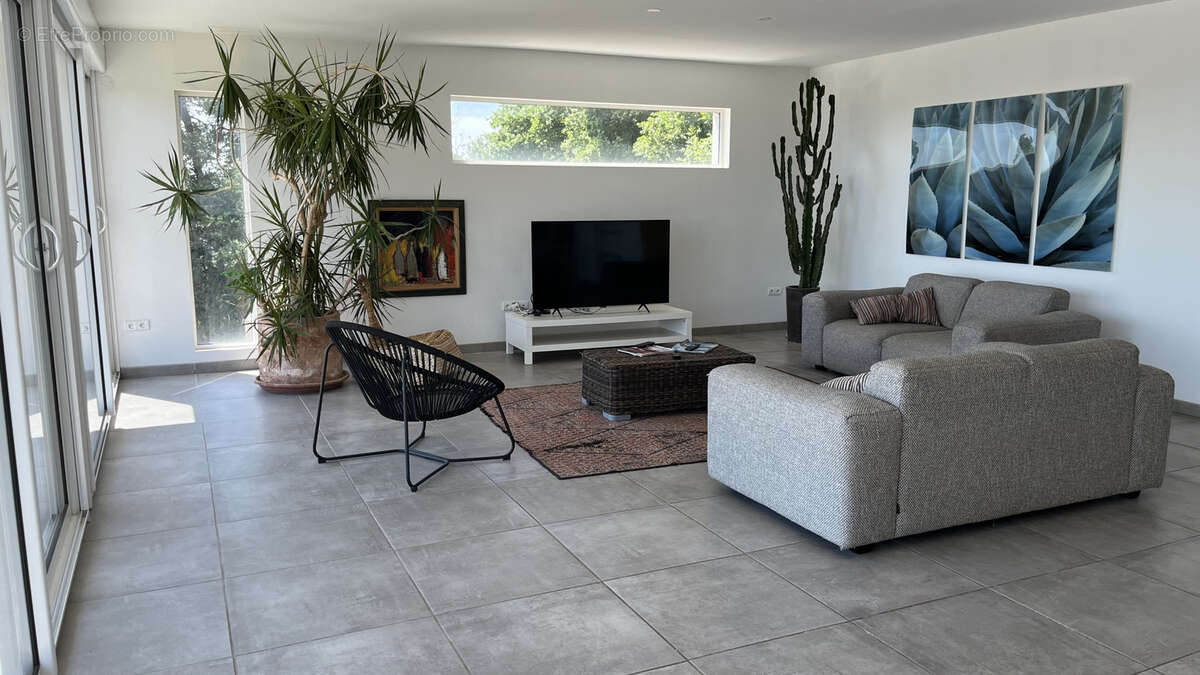 Maison à ROCHEFORT-DU-GARD