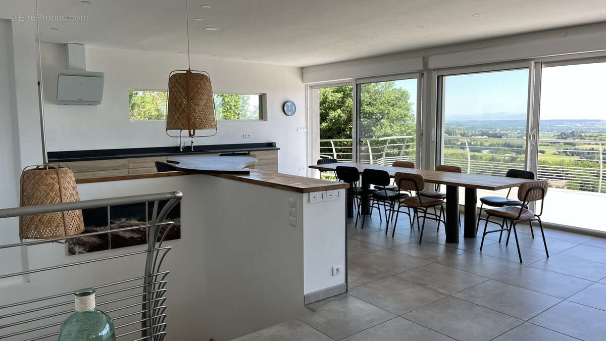 Maison à ROCHEFORT-DU-GARD