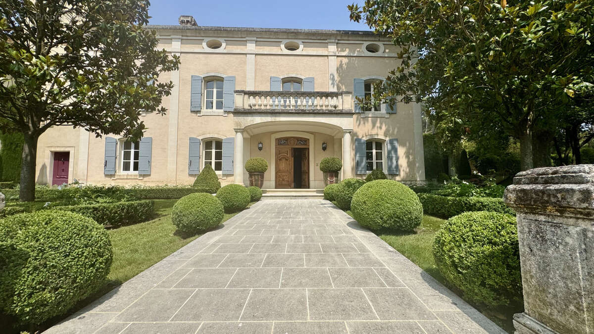 Maison à L&#039;ISLE-SUR-LA-SORGUE