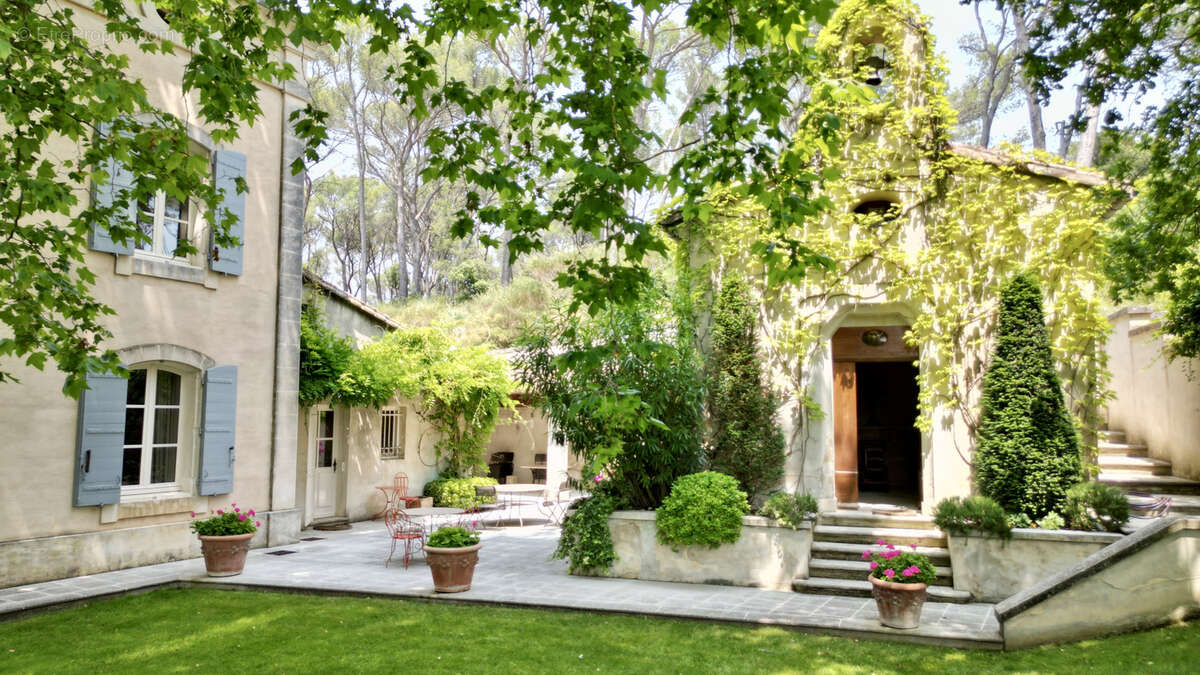 Maison à L&#039;ISLE-SUR-LA-SORGUE