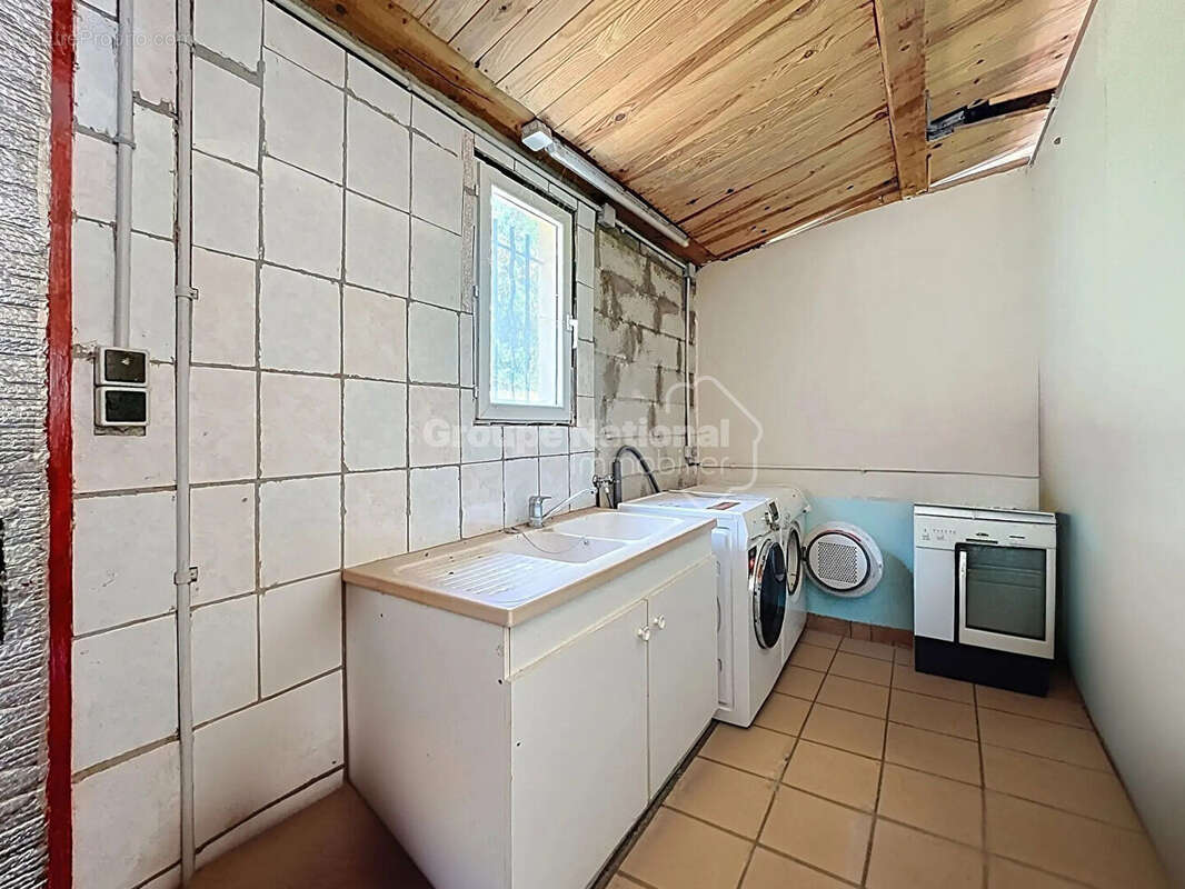 Maison à SAINT-PAUL-TROIS-CHATEAUX