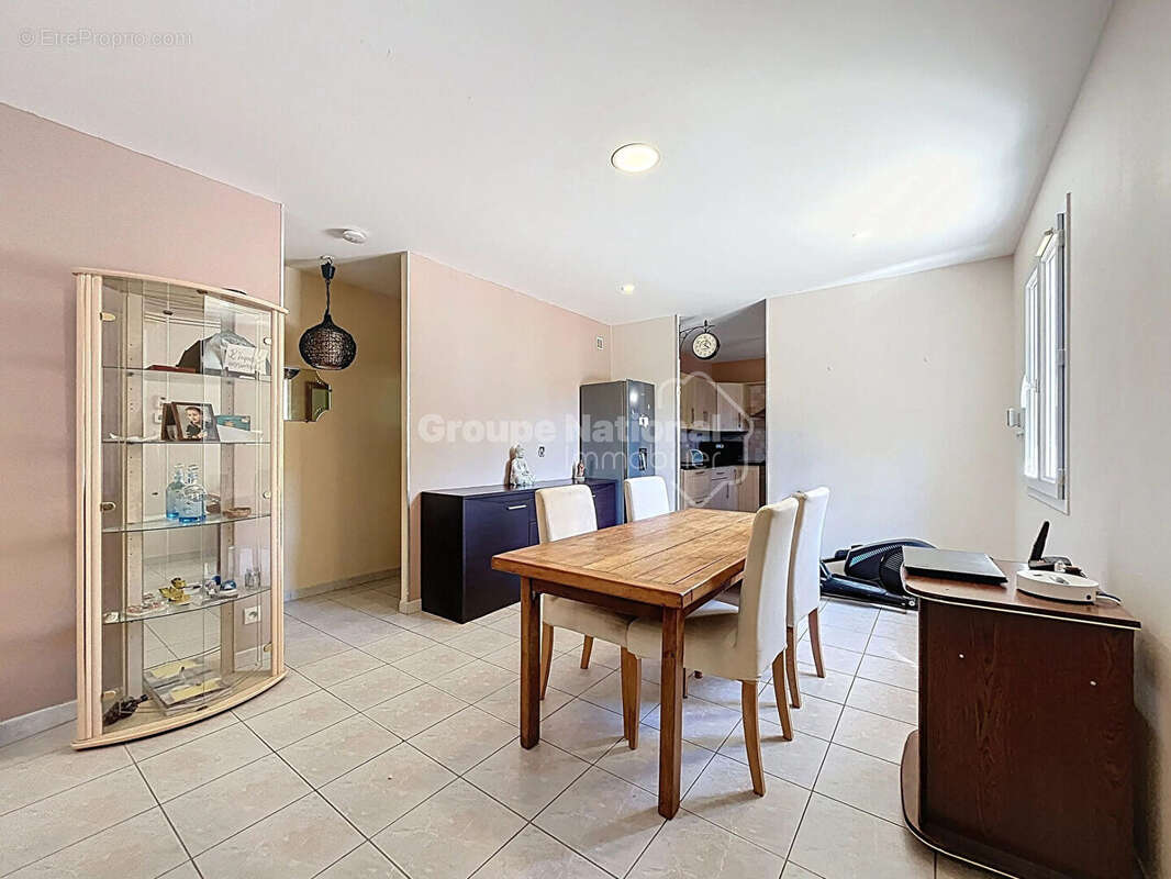 Maison à SAINT-PAUL-TROIS-CHATEAUX