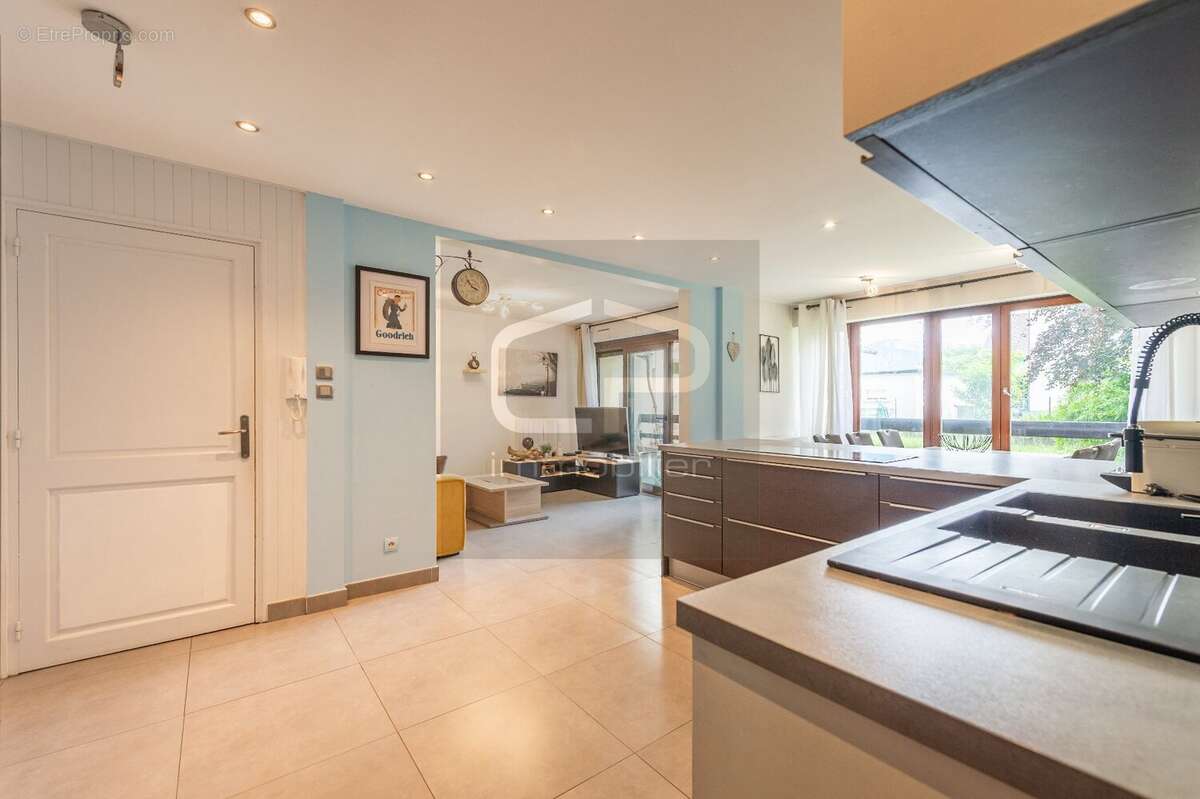 Appartement à MEYTHET