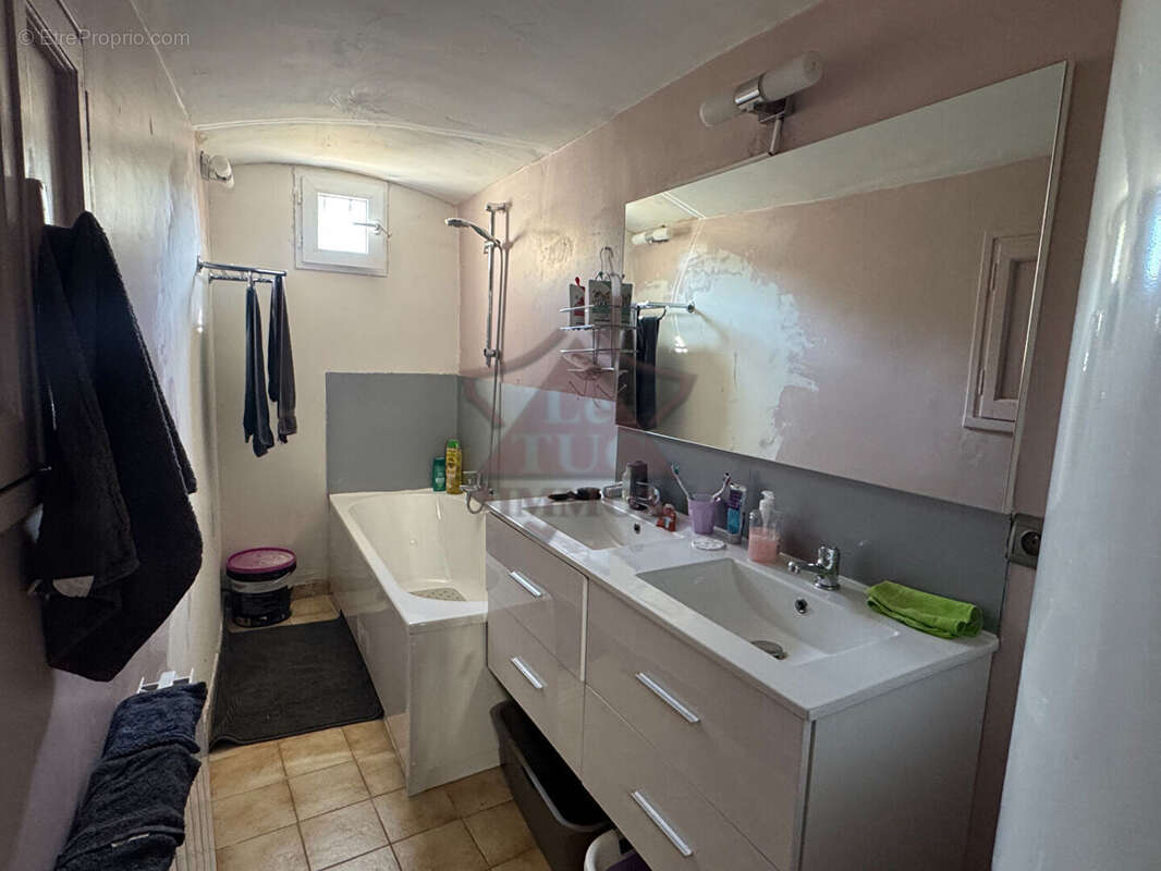 Maison à SAINT-AMBROIX