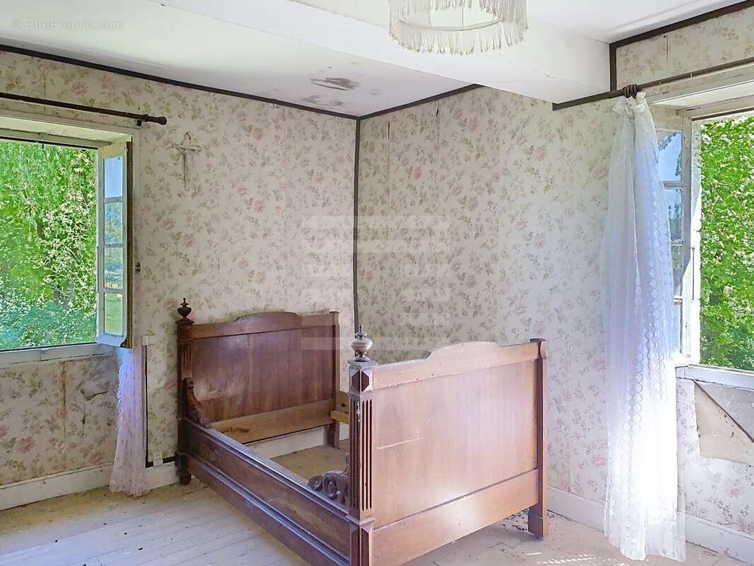 Maison à SAINT-CLAR