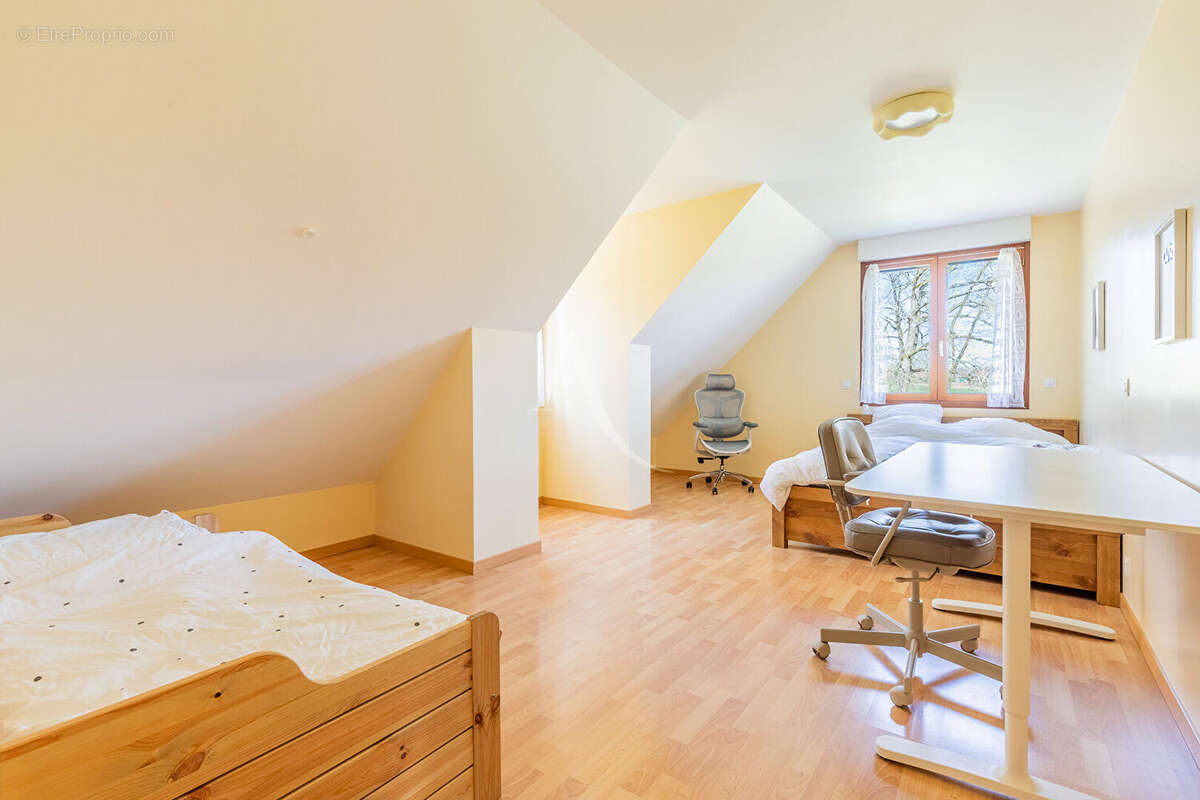 Maison à ANGERVILLIERS