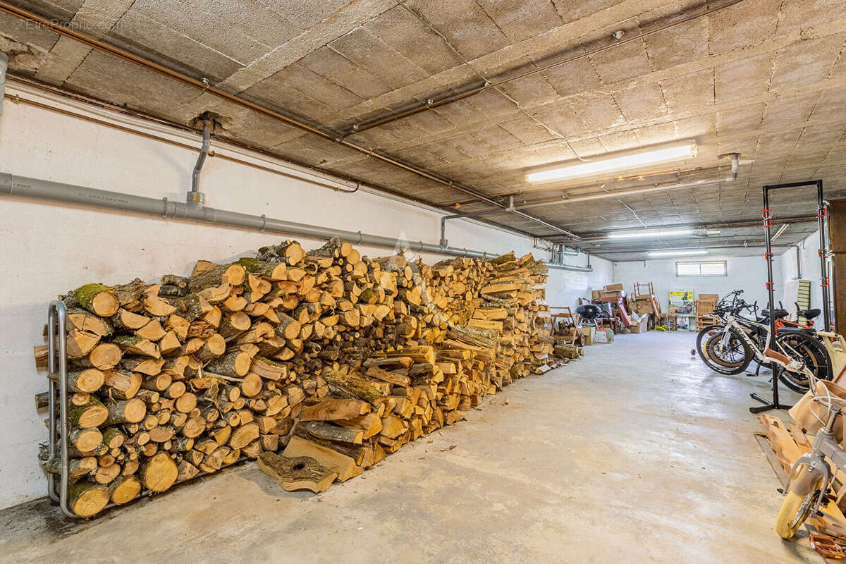 Maison à ANGERVILLIERS