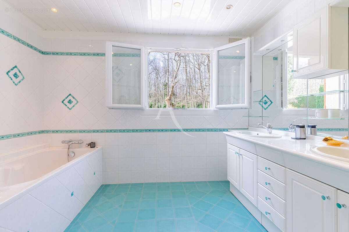 Maison à ANGERVILLIERS