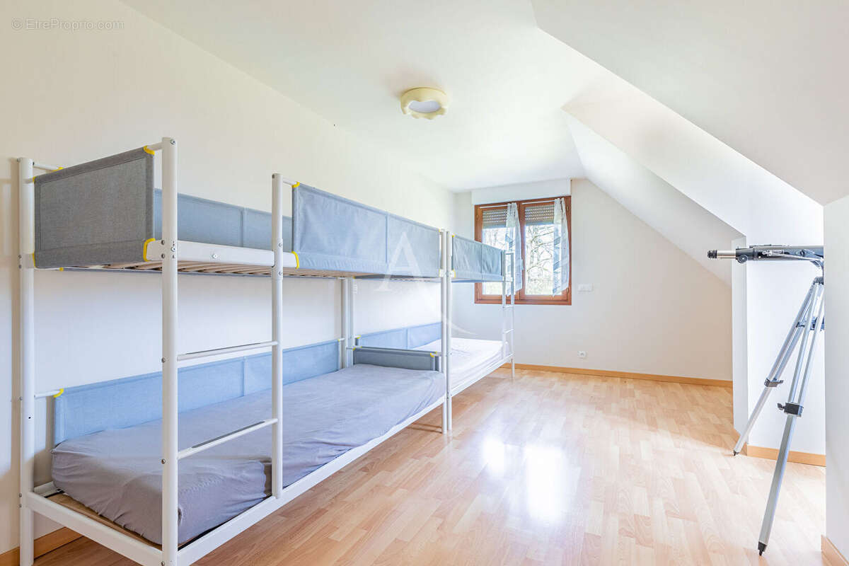 Maison à ANGERVILLIERS