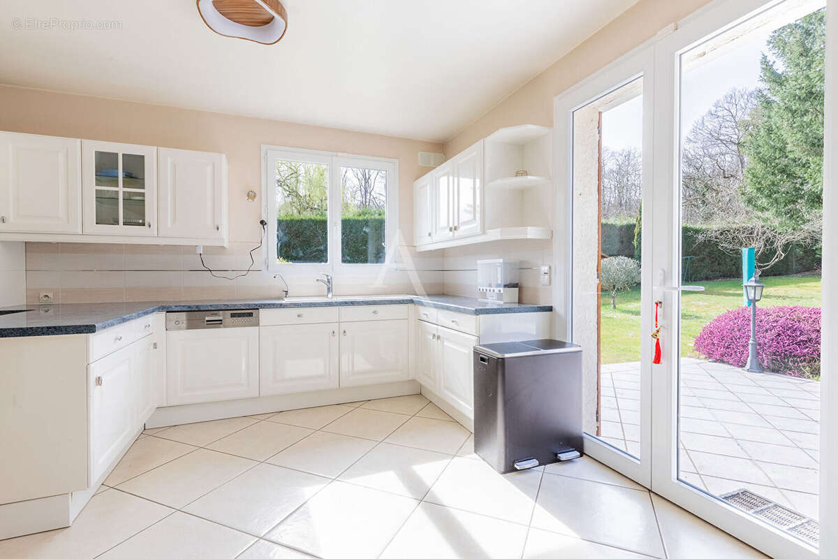 Maison à ANGERVILLIERS