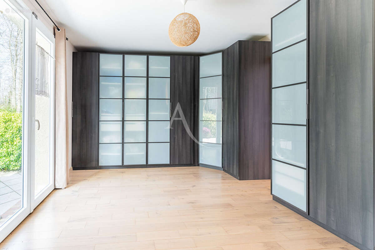 Maison à ANGERVILLIERS