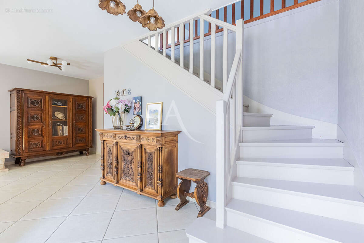 Maison à ANGERVILLIERS