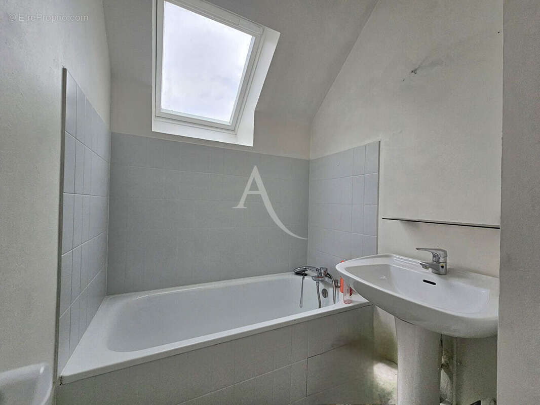 Maison à BURES-SUR-YVETTE