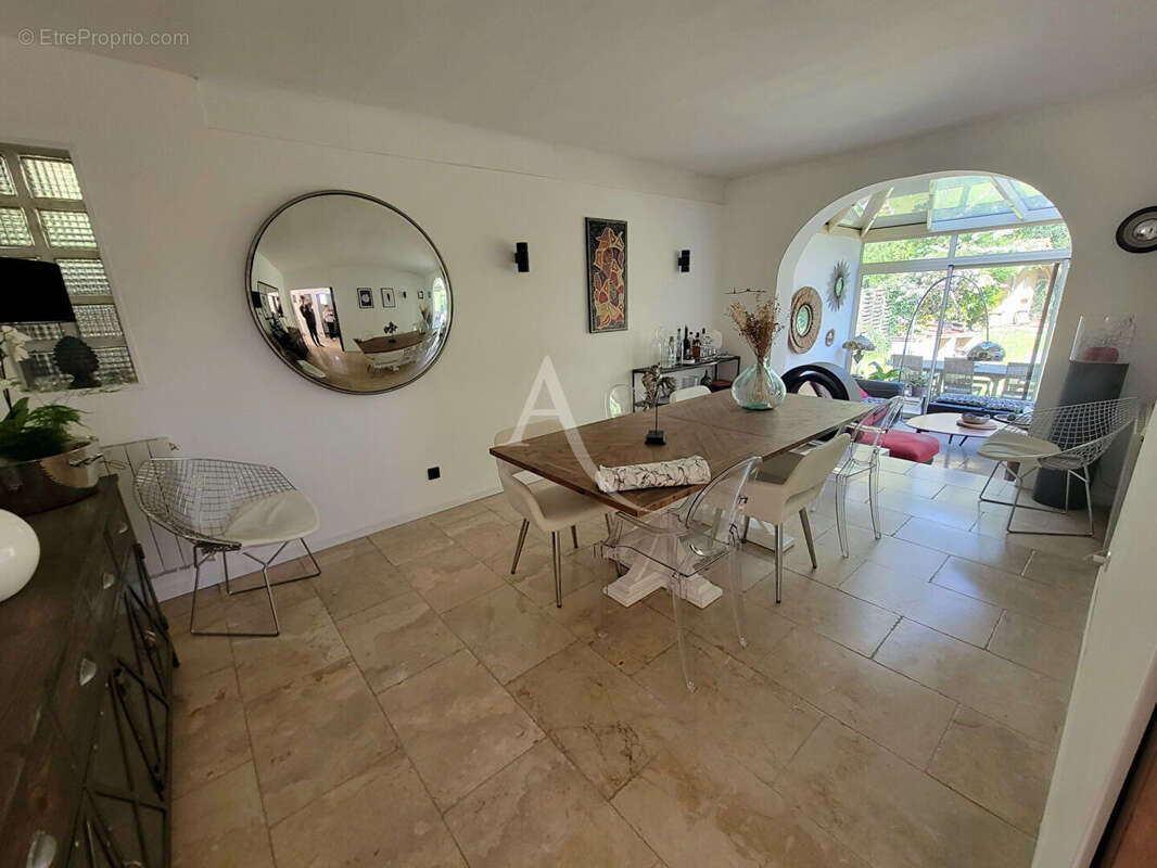 Maison à GOMETZ-LE-CHATEL