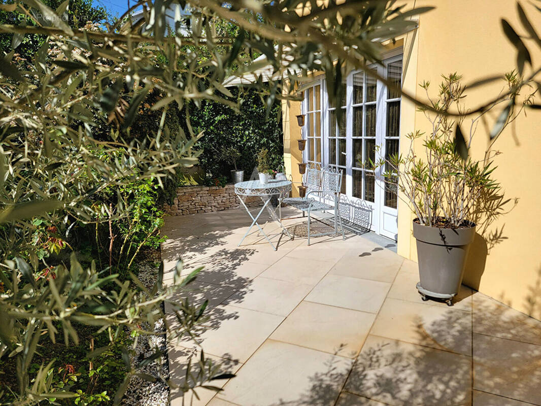 Maison à GOMETZ-LE-CHATEL