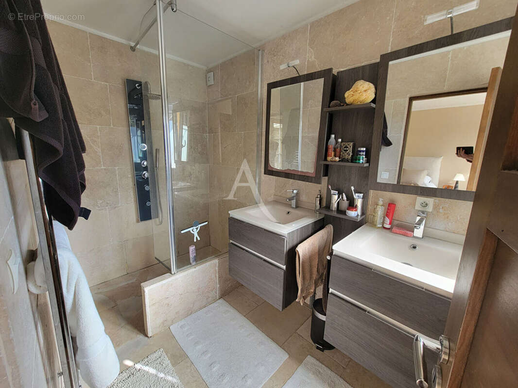 Maison à GOMETZ-LE-CHATEL