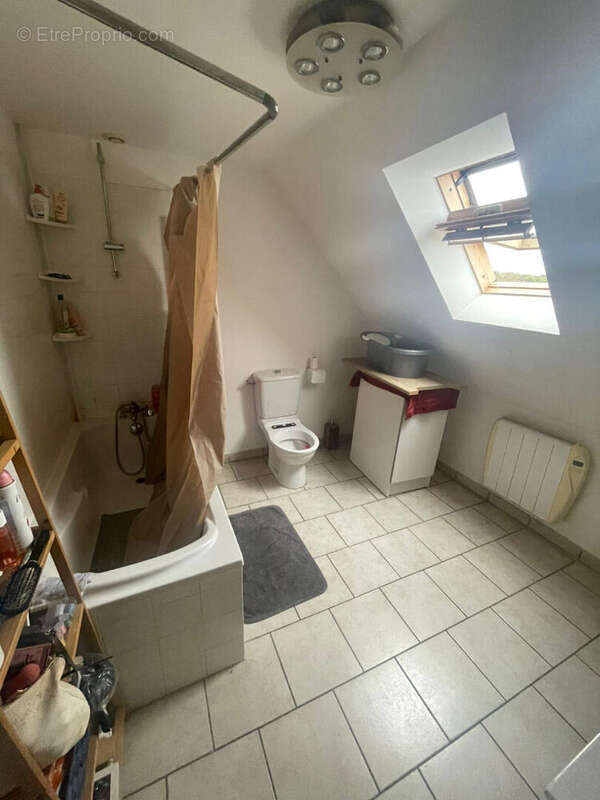 Appartement à FRESNAY-SUR-SARTHE