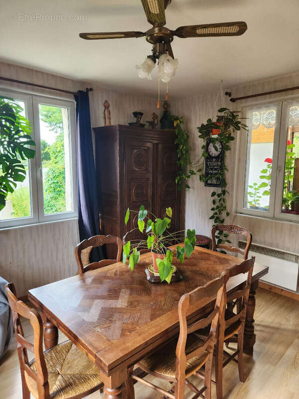 Maison à LA FERTE-FRENEL