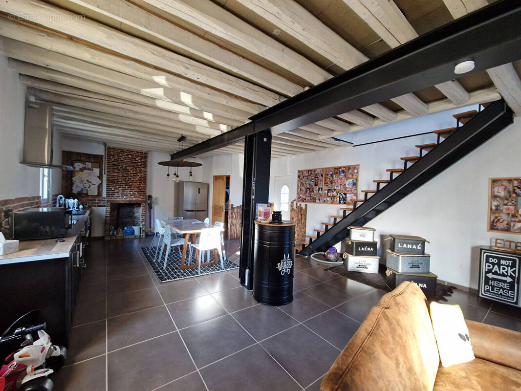 Maison à GLOS-LA-FERRIERE