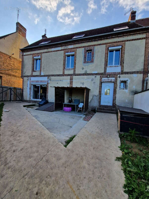 Maison à GLOS-LA-FERRIERE