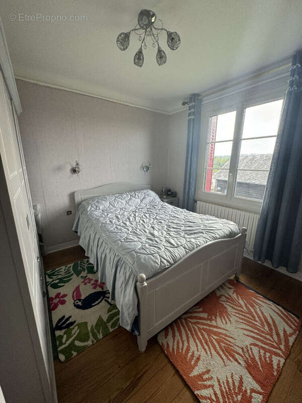 Maison à SAINTE-GAUBURGE-SAINTE-COLOMBE