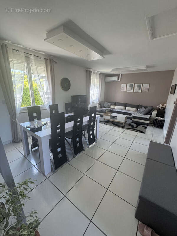 Maison à L&#039;AIGLE