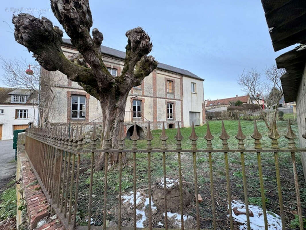 Maison à SAINTE-GAUBURGE-SAINTE-COLOMBE