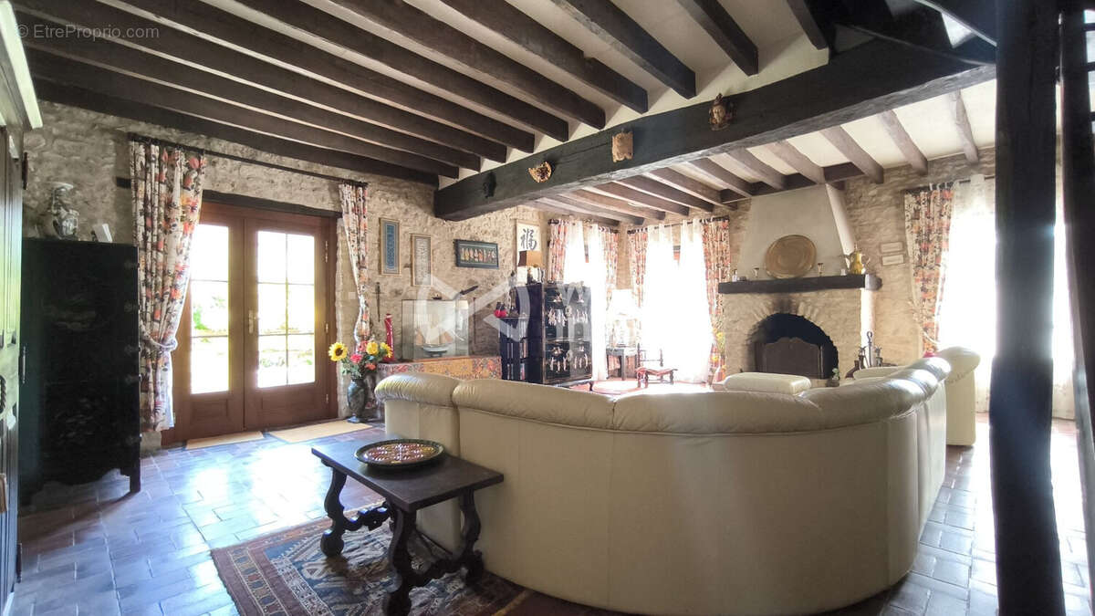 Maison à DONNEMARIE-DONTILLY