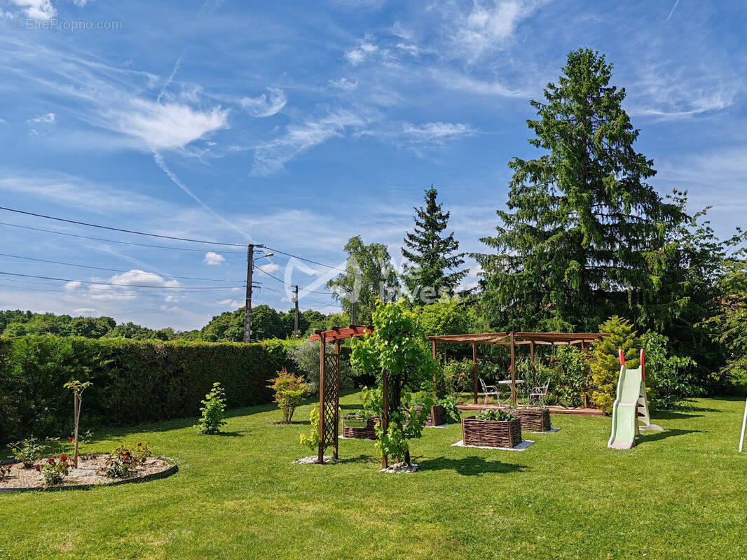 Maison à DONNEMARIE-DONTILLY