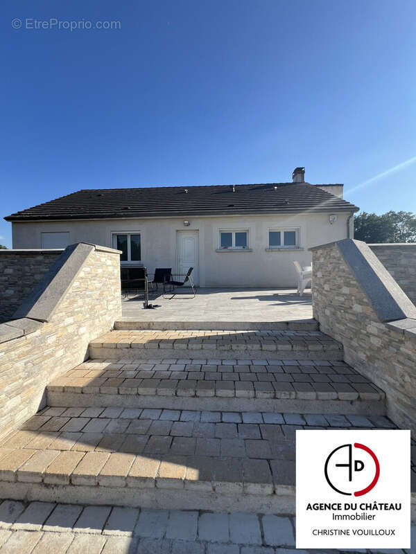 Maison à BRAY-EN-VAL