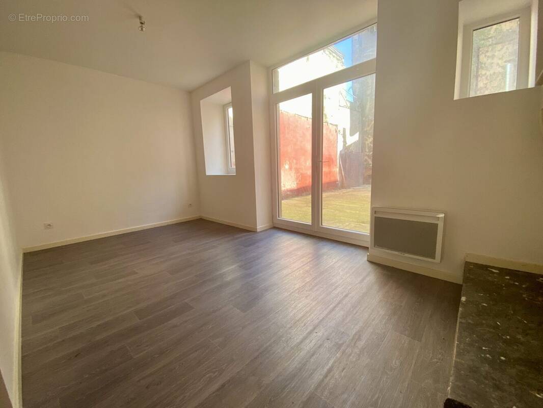 Appartement à BOURG-DE-PEAGE