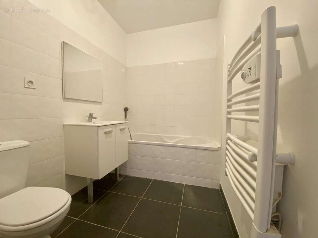 Appartement à BOURG-DE-PEAGE