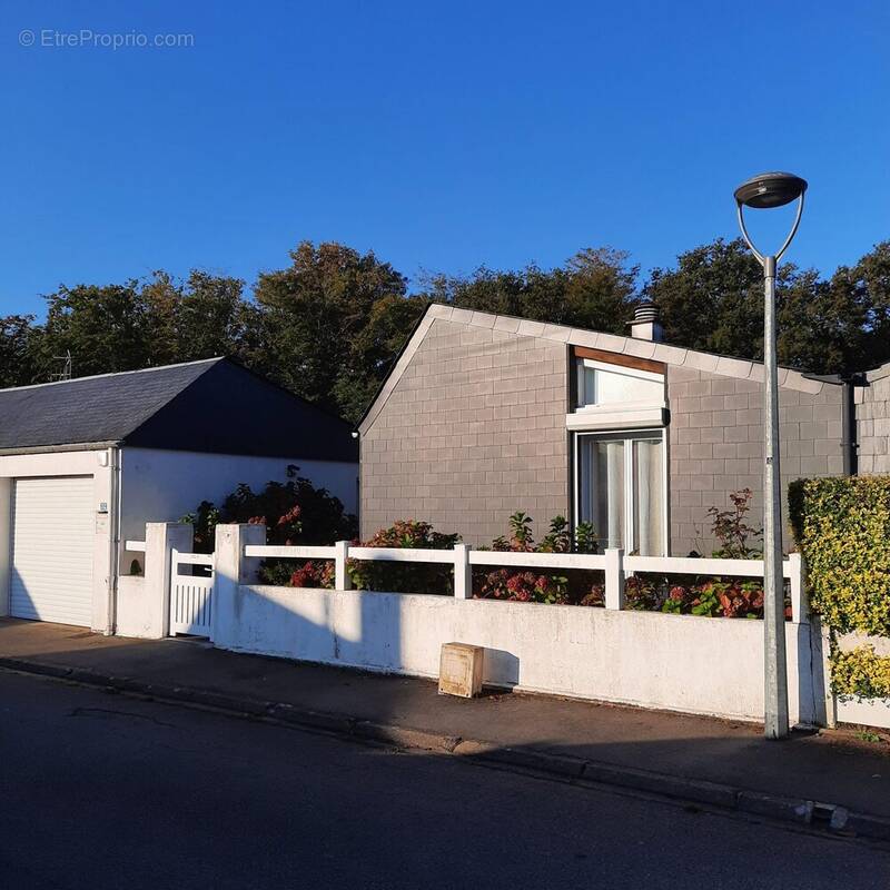 Maison à SAINTE-LUCE-SUR-LOIRE