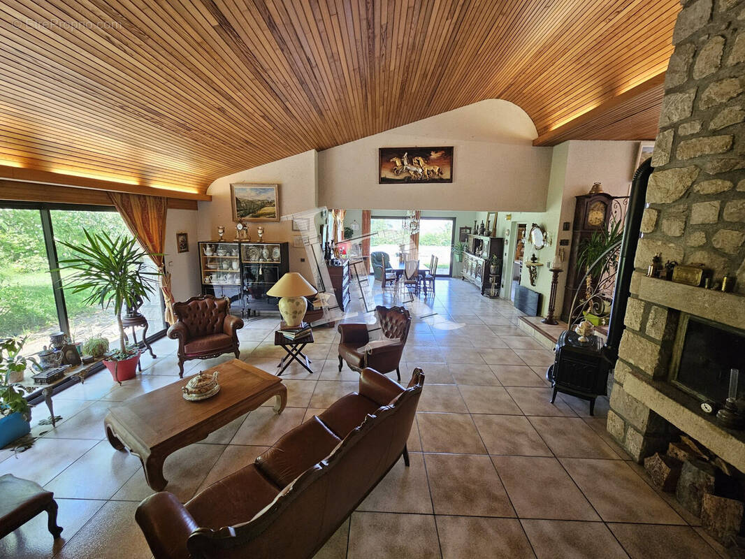 Maison à SAINT-GERMAIN-LAPRADE