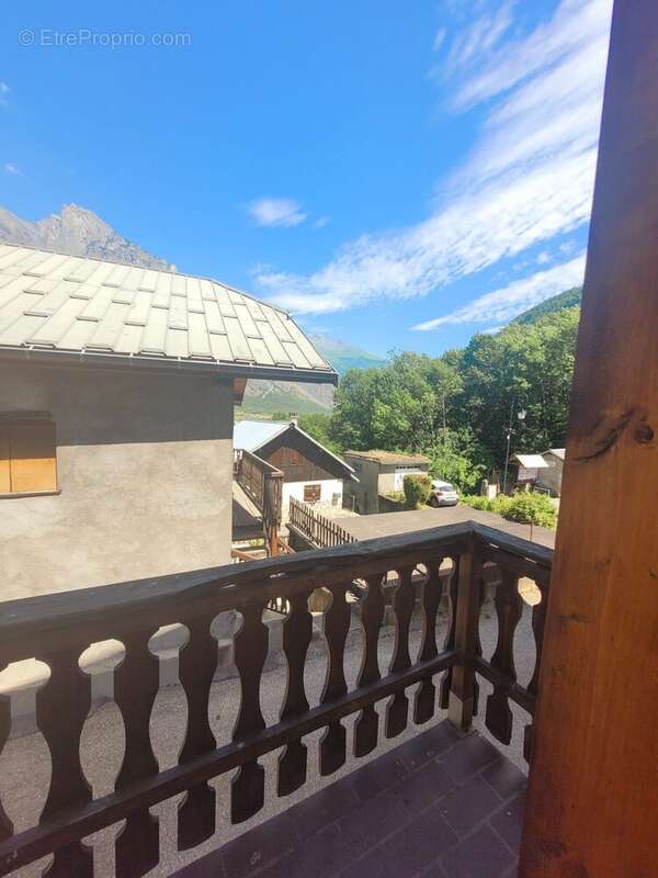 Maison à MONTRICHER-ALBANNE