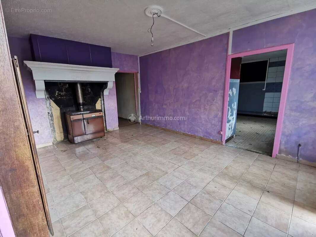 Maison à DAMMARTIN-SUR-MEUSE