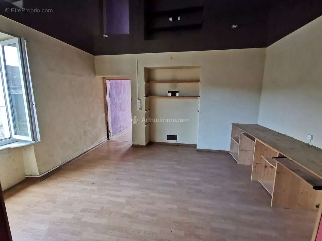 Maison à DAMMARTIN-SUR-MEUSE