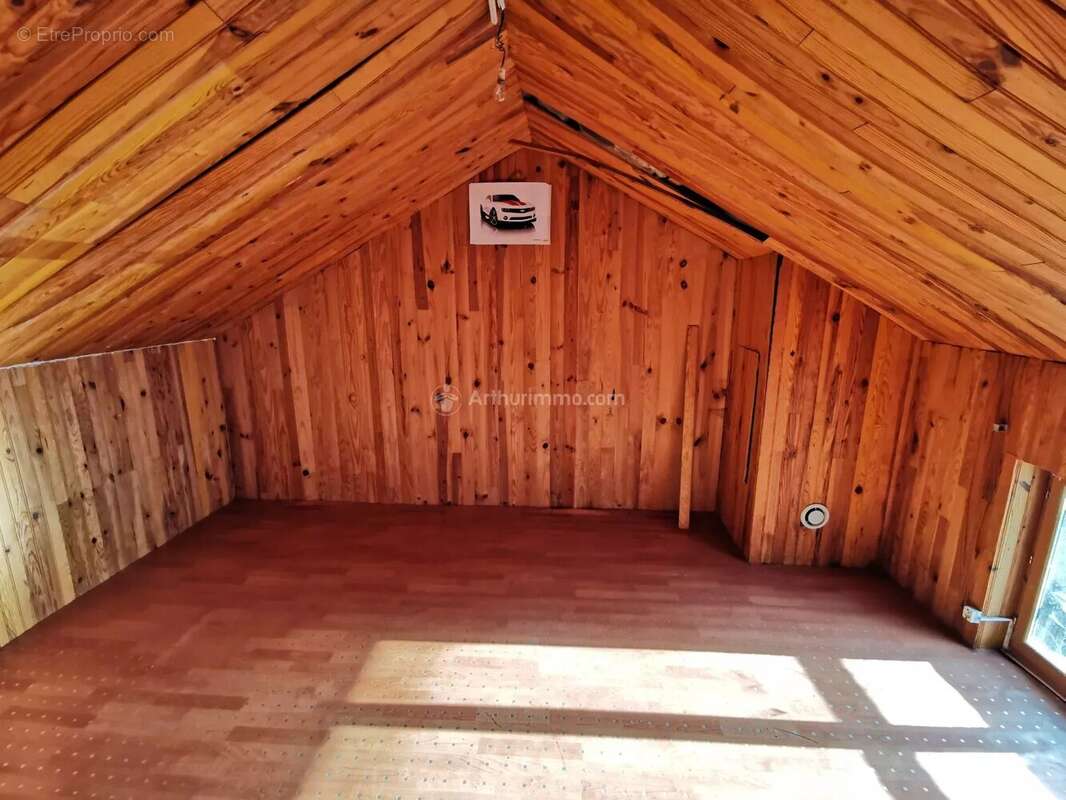 Maison à DAMMARTIN-SUR-MEUSE