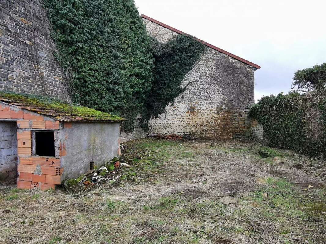 Maison à DAMMARTIN-SUR-MEUSE