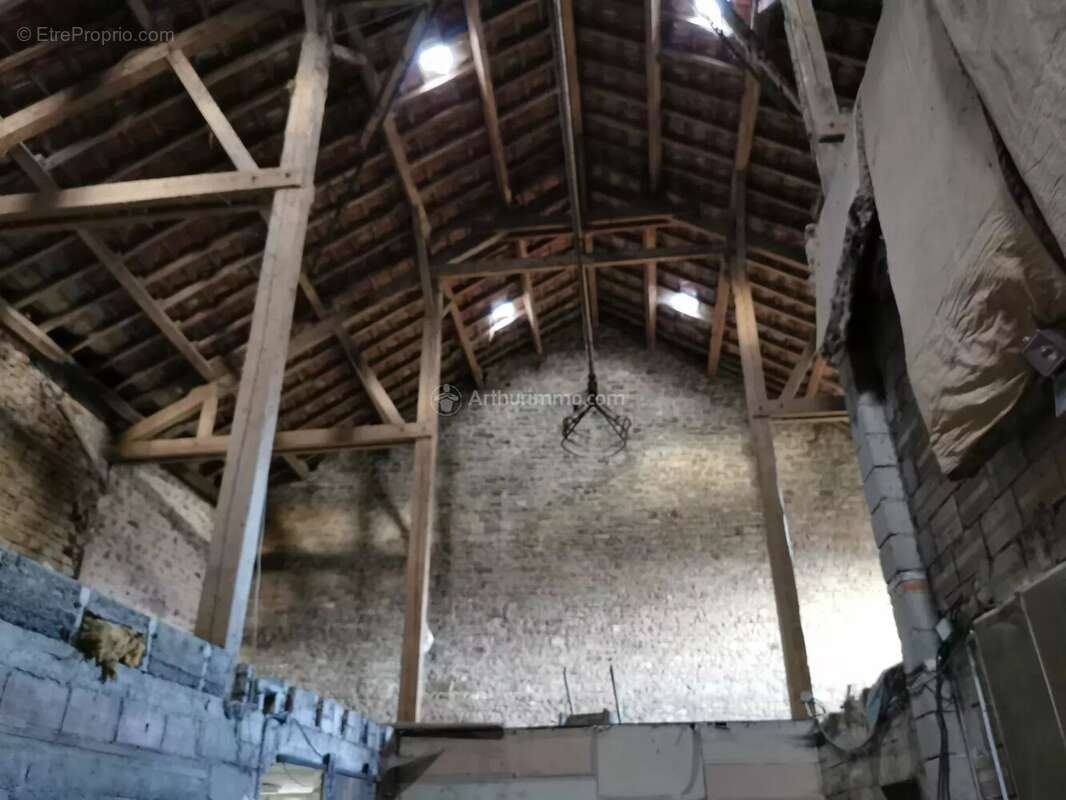 Maison à DAMMARTIN-SUR-MEUSE