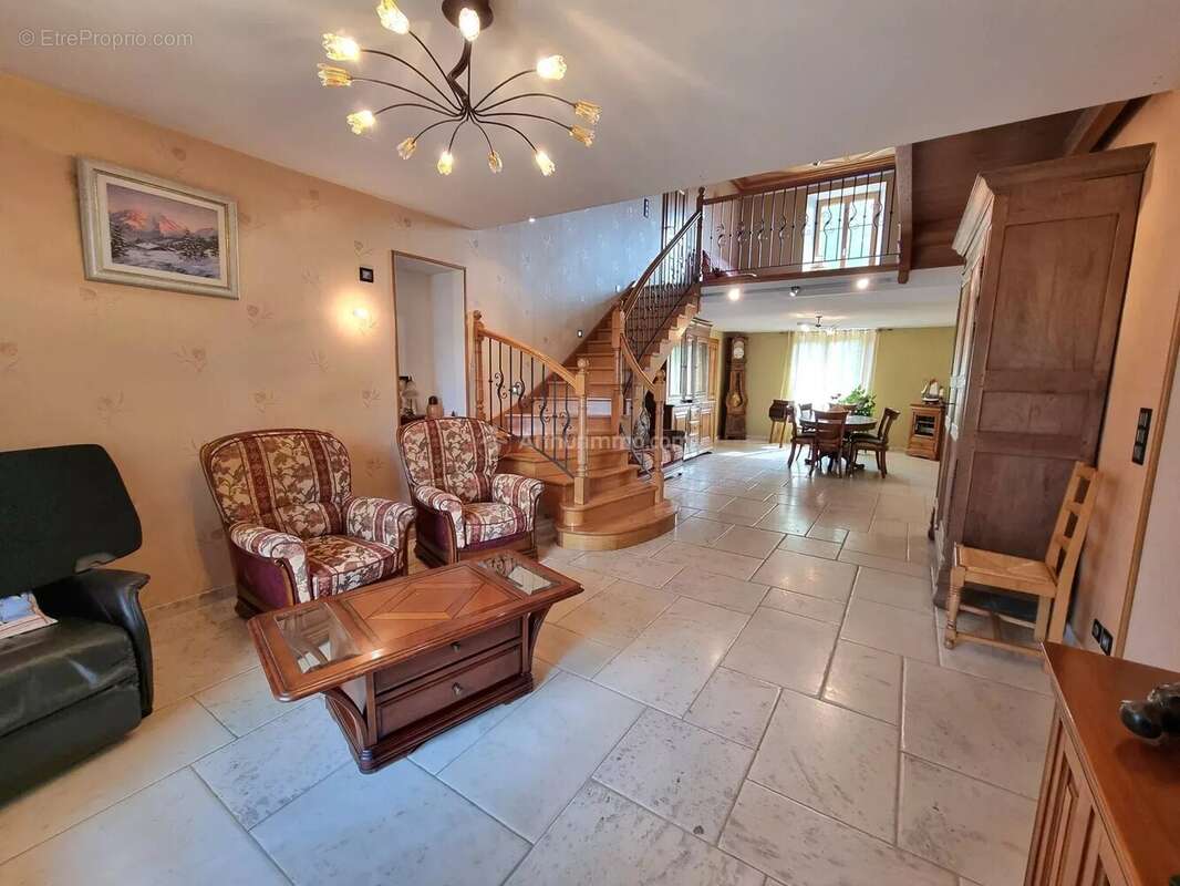 Maison à MAISONCELLES