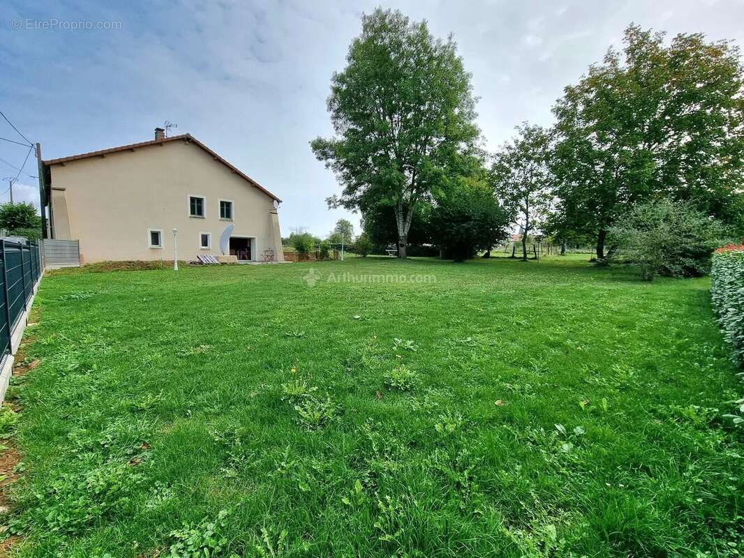 Maison à MAISONCELLES