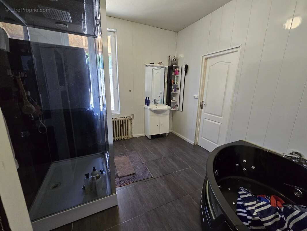 Maison à BOURBONNE-LES-BAINS