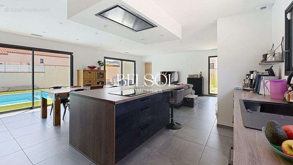 Maison à MONTESQUIEU-DES-ALBERES