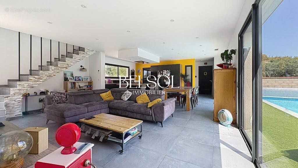 Maison à MONTESQUIEU-DES-ALBERES